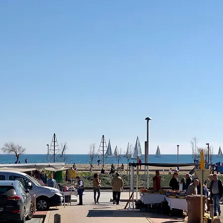 Amb Jardi A La Platja D'empuriabrava Empuriabrava