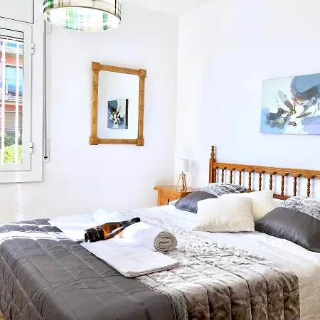 Amb Jardi A La Platja D'empuriabrava Appartement